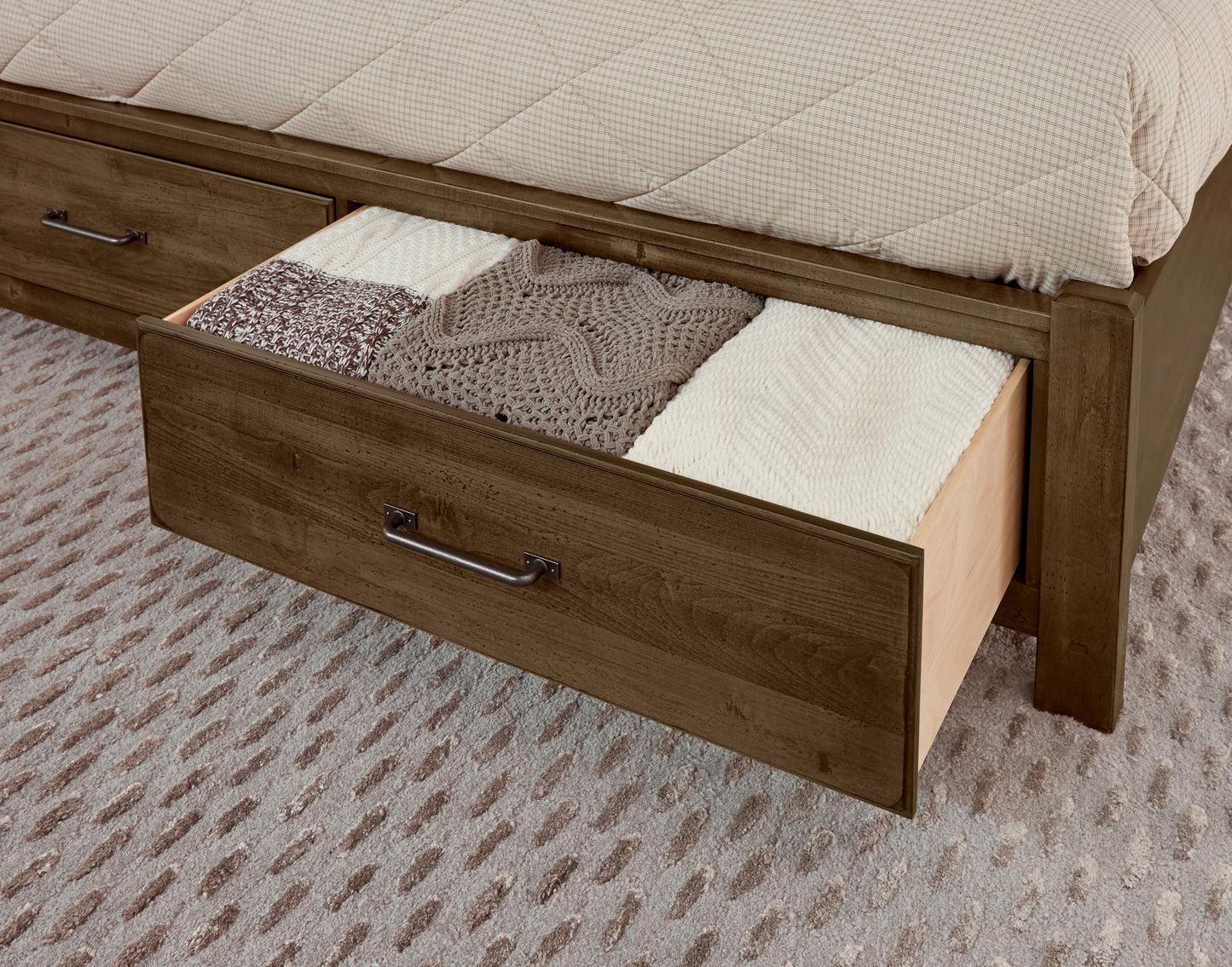 Queen Mansion Bed with footboard storage