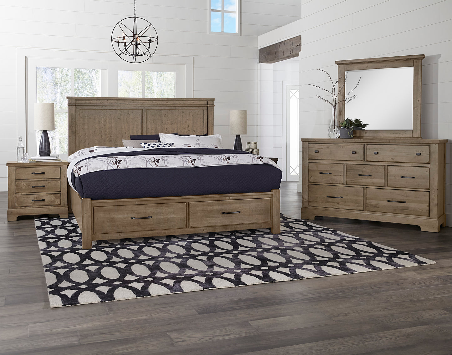 King Mansion Bed with footboard storage