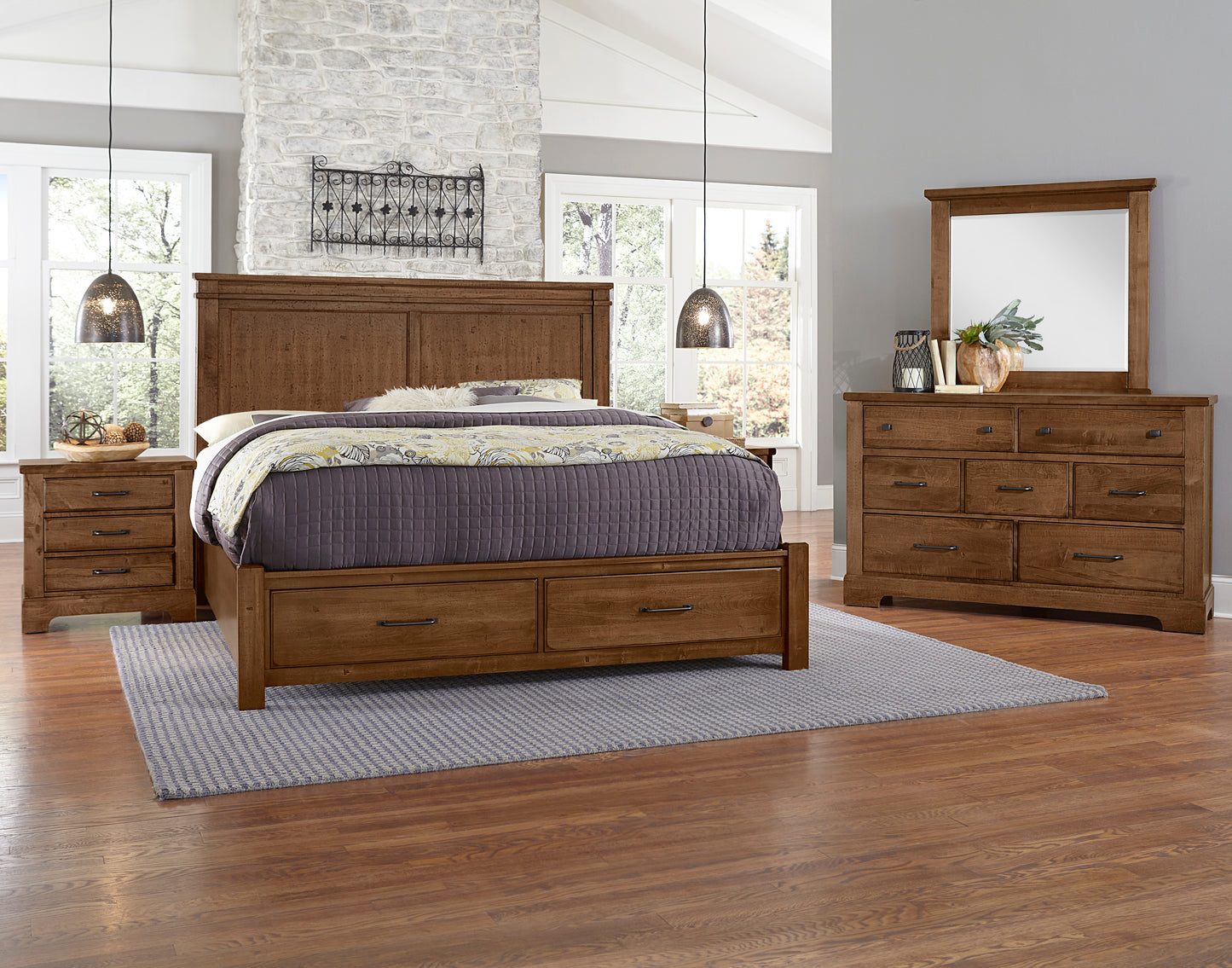 King Mansion Bed with footboard storage