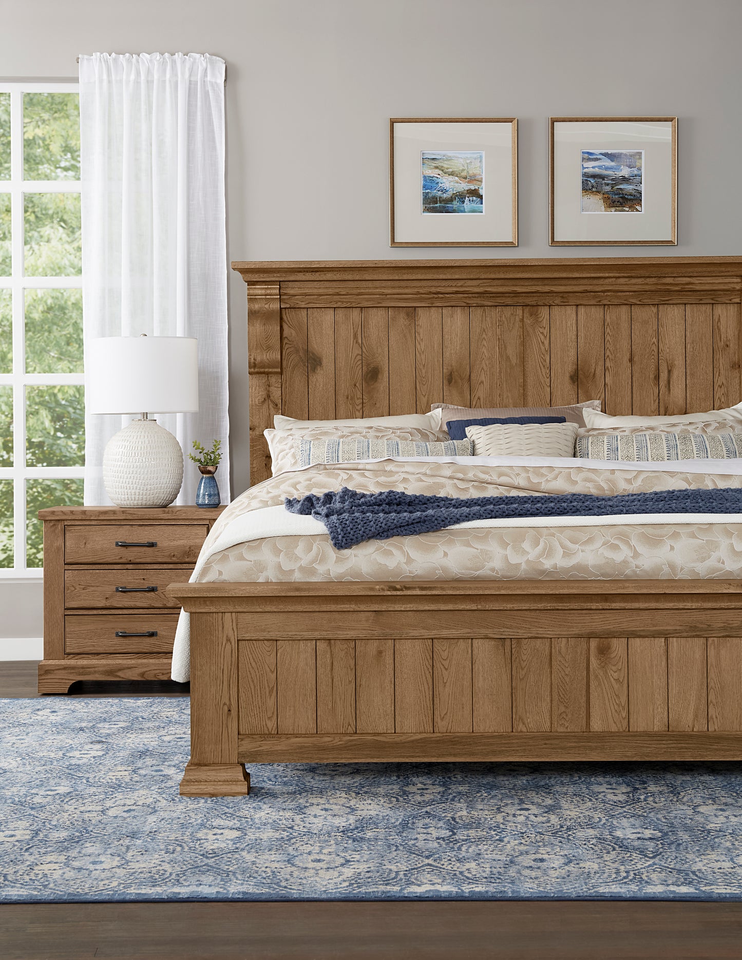 KING CORBEL BED