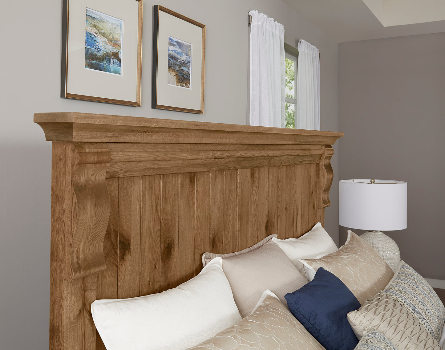 KING CORBEL BED