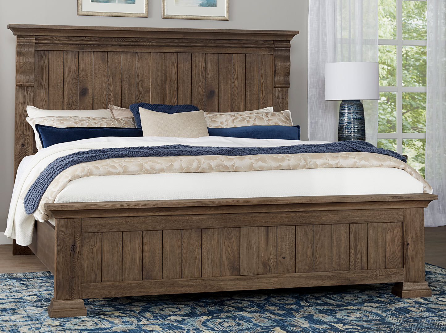 QUEEN CORBEL BED