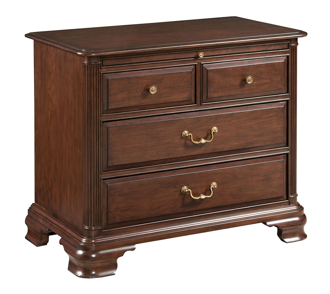 BACHELOR'S CHEST