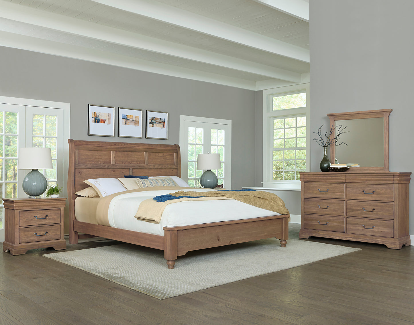 Queen Sleigh Bed