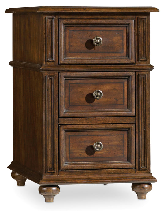 Leesburg Chairside Chest